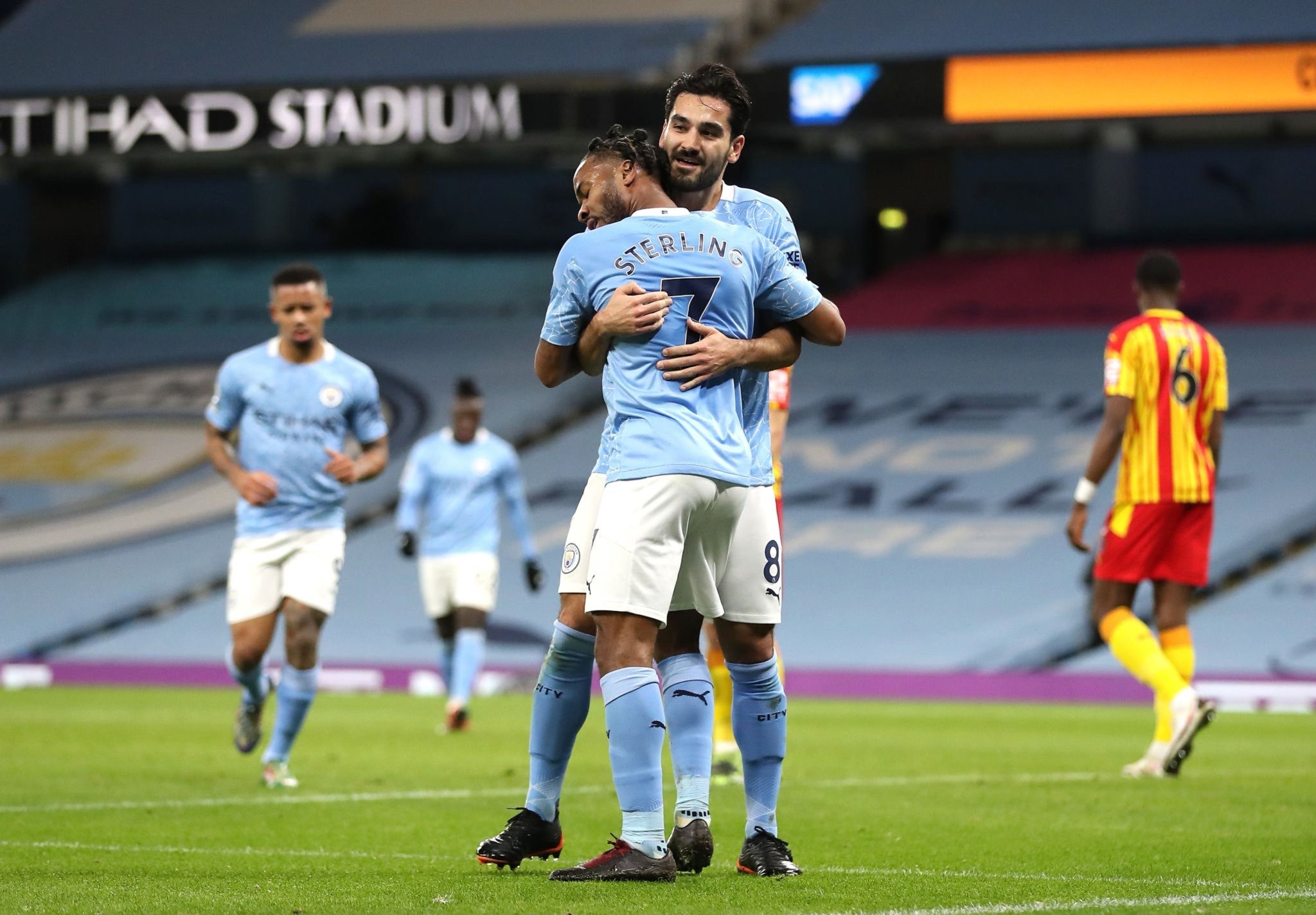 对决中取得 对决中取得